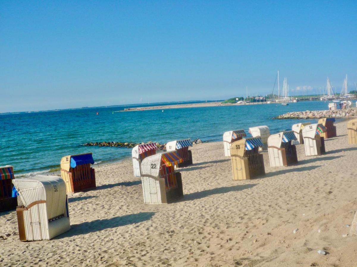 Ostsee Lodges Mit Wellnessbereich Timmendorfer Strand Esterno foto
